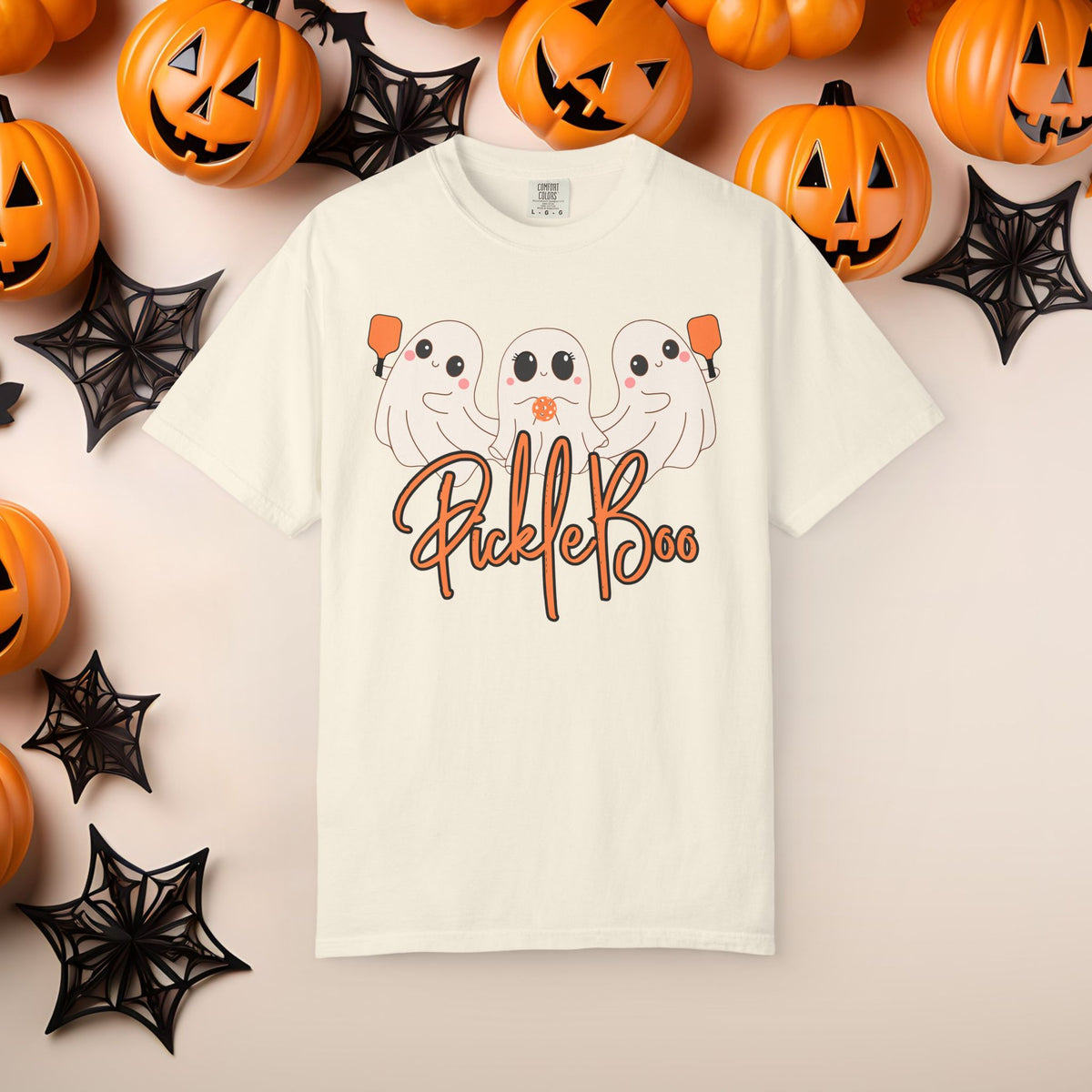 Pickleball Comfort Colors Halloween Ghost Shirt Cute Ghosts Playing Pickleball Boo Trick or Treat Fall Shirt for Pickleball Player