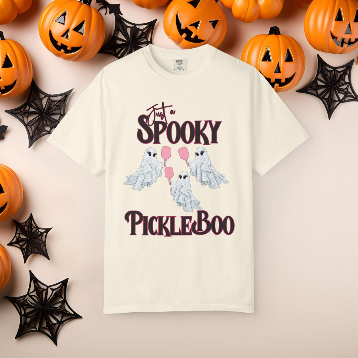 Pickleball Comfort Colors Halloween Ghost Shirt Cute Ghosts Playing Pickleball Boo Trick or Treat Fall Shirt for Pickleball Player