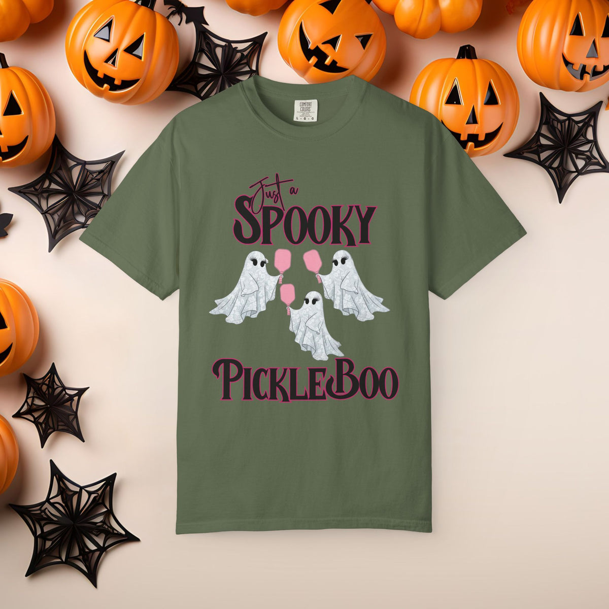 Pickleball Comfort Colors Halloween Ghost Shirt Cute Ghosts Playing Pickleball Boo Trick or Treat Fall Shirt for Pickleball Player