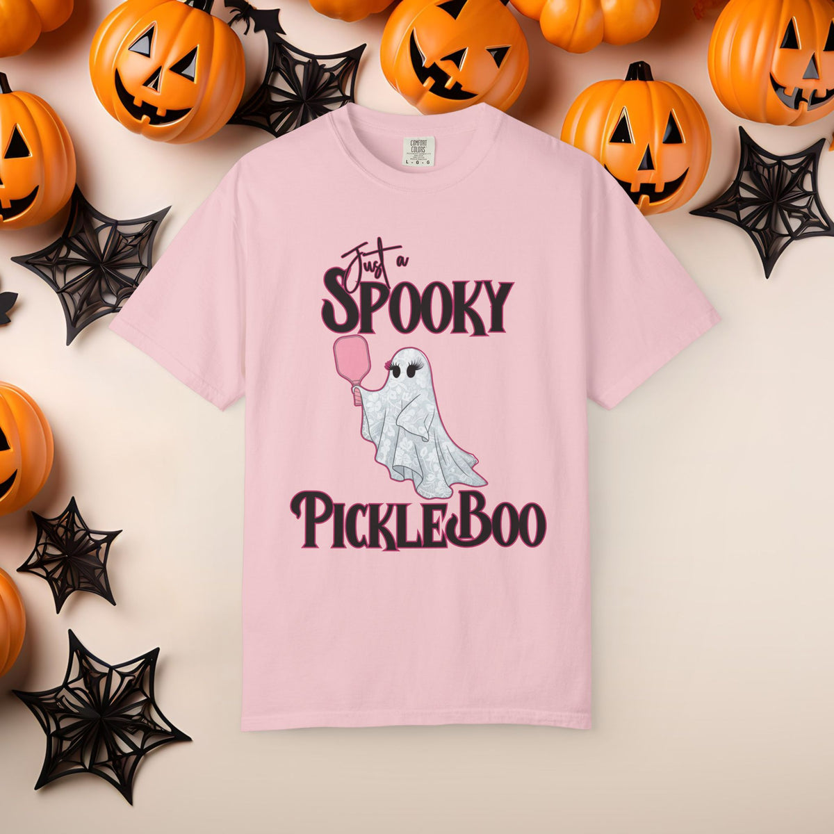 Pickleball Comfort Colors Halloween Ghost Shirt Cute Ghosts Playing Pickleball Boo Trick or Treat Fall Shirt for Pickleball Player
