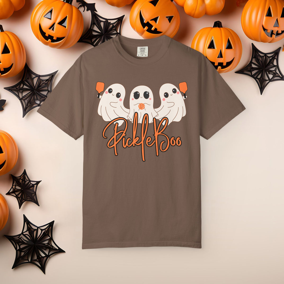 Pickleball Comfort Colors Halloween Ghost Shirt Cute Ghosts Playing Pickleball Boo Trick or Treat Fall Shirt for Pickleball Player