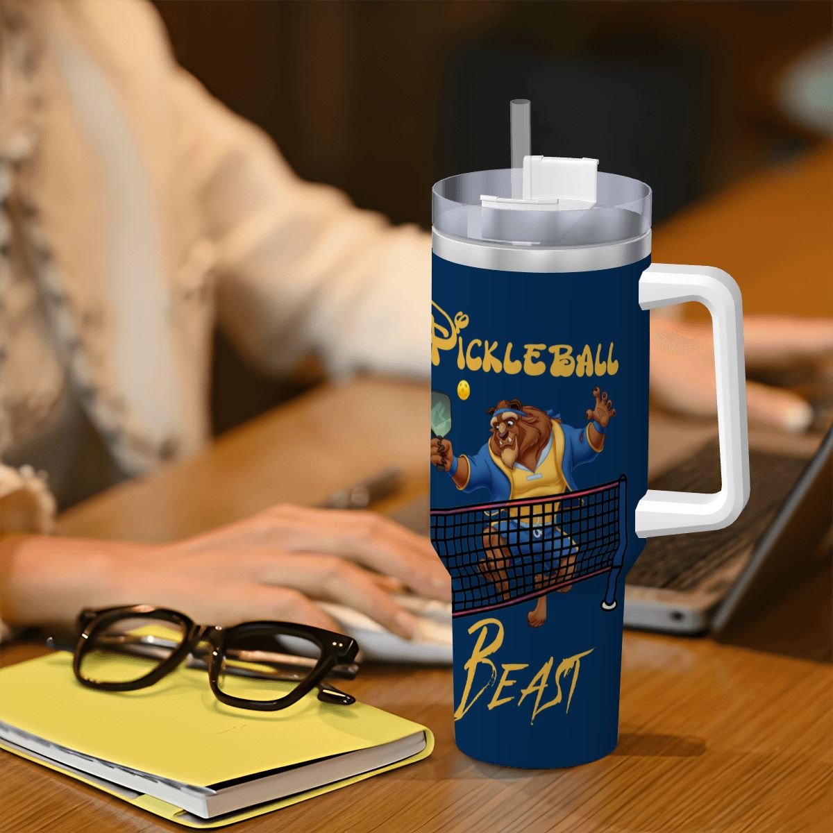 Travel Coffee Mug with Handle and Straw (40oz) 2